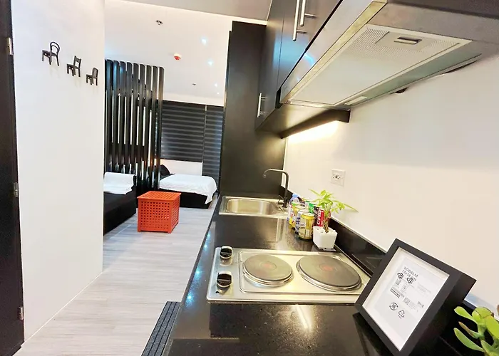 Shore 2 Residences - Takya's Staycation Aparthotel Manila