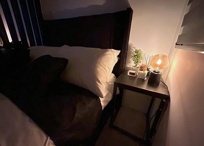 Shore 2 Residences - Takya's Staycation Aparthotel Manila